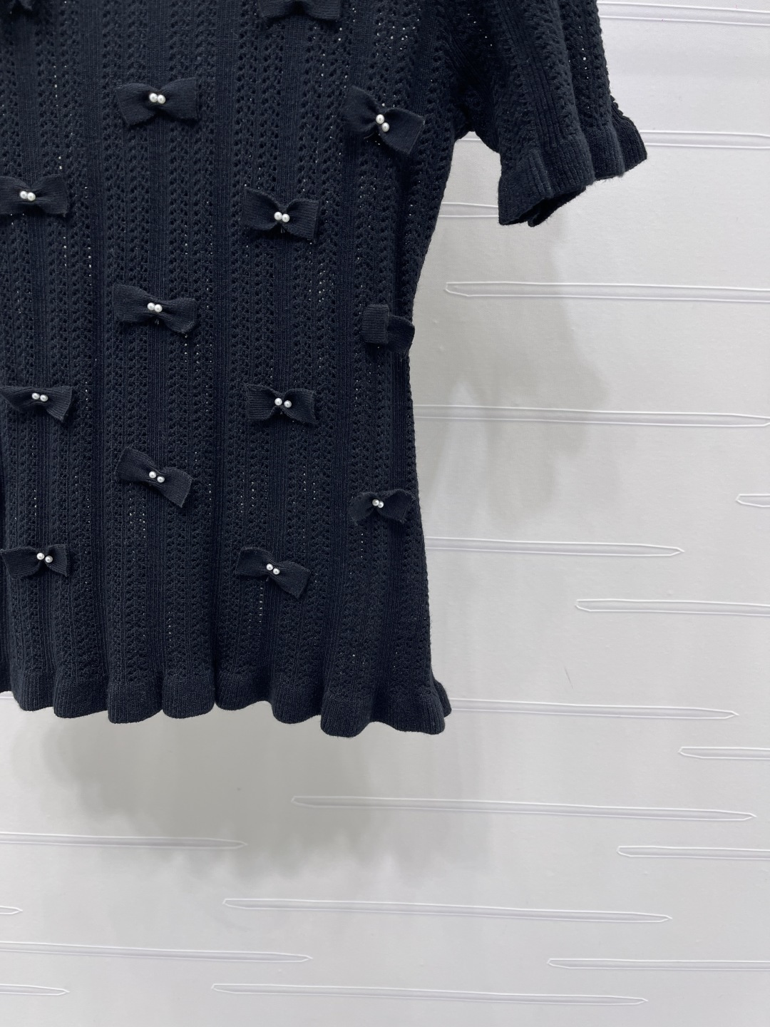 Women's short sleeves